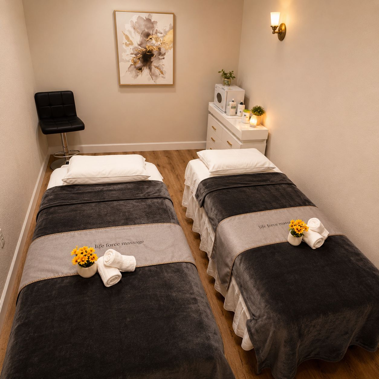Life Force Massage gallery image